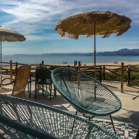 Beachfront Terrace شقة كولرا
